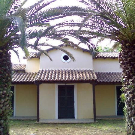 Villa Rododafni 로다 외부 사진