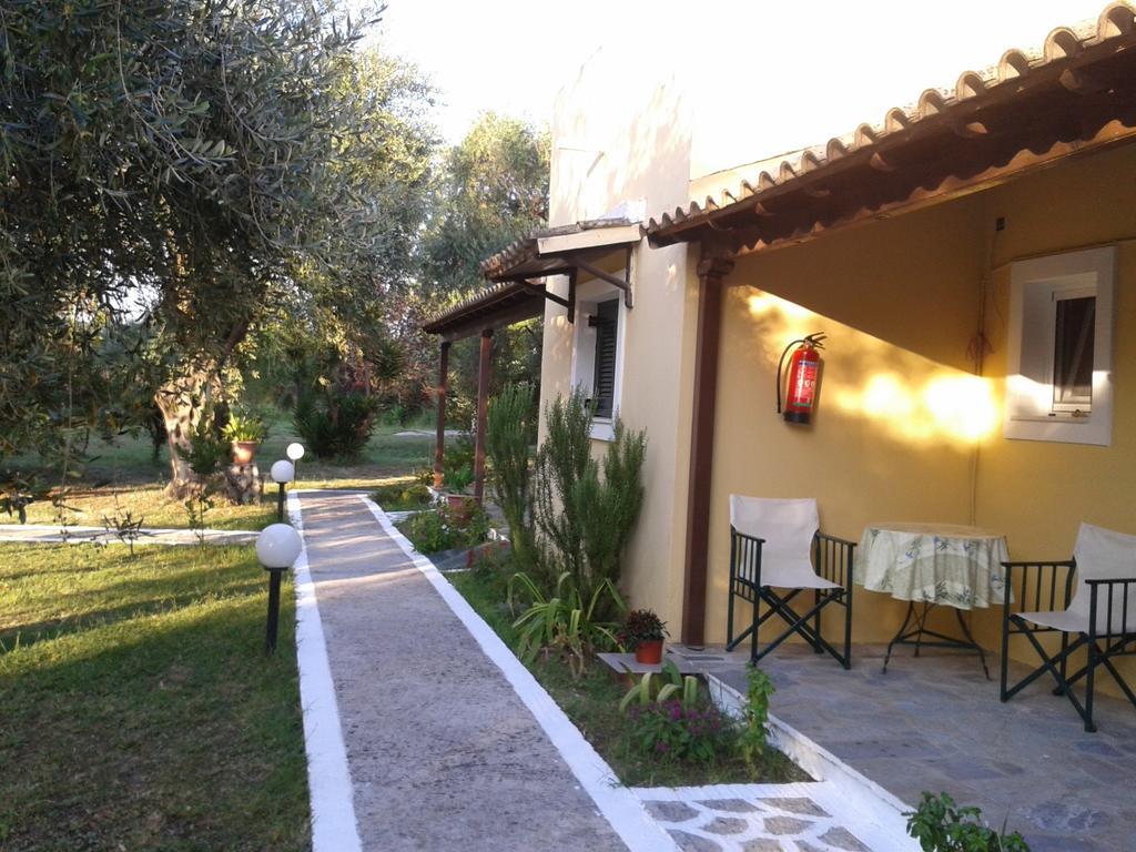 Villa Rododafni 로다 외부 사진